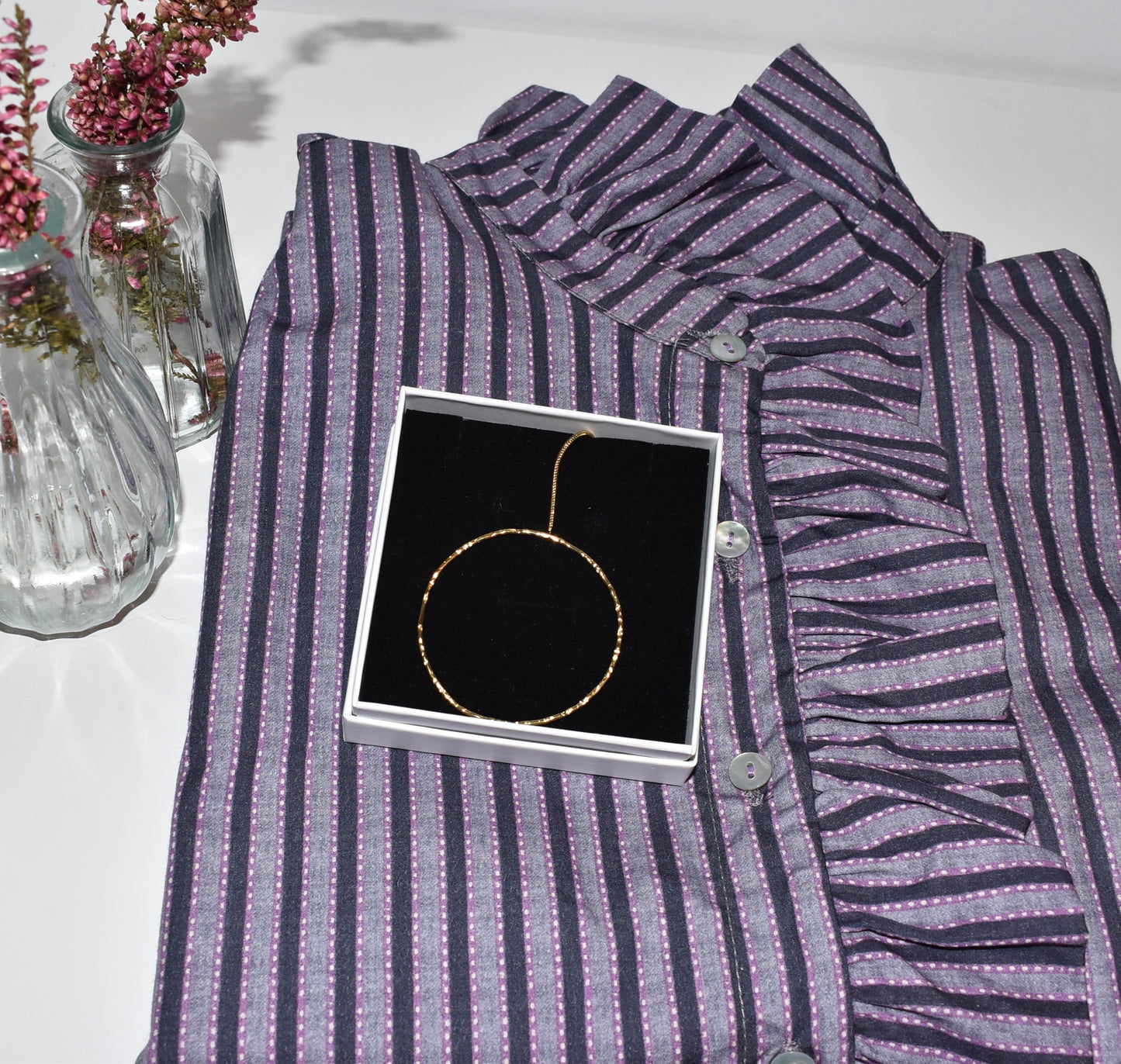 PACK BLUSA TELMA + COLGANTE ÉMERAUDE