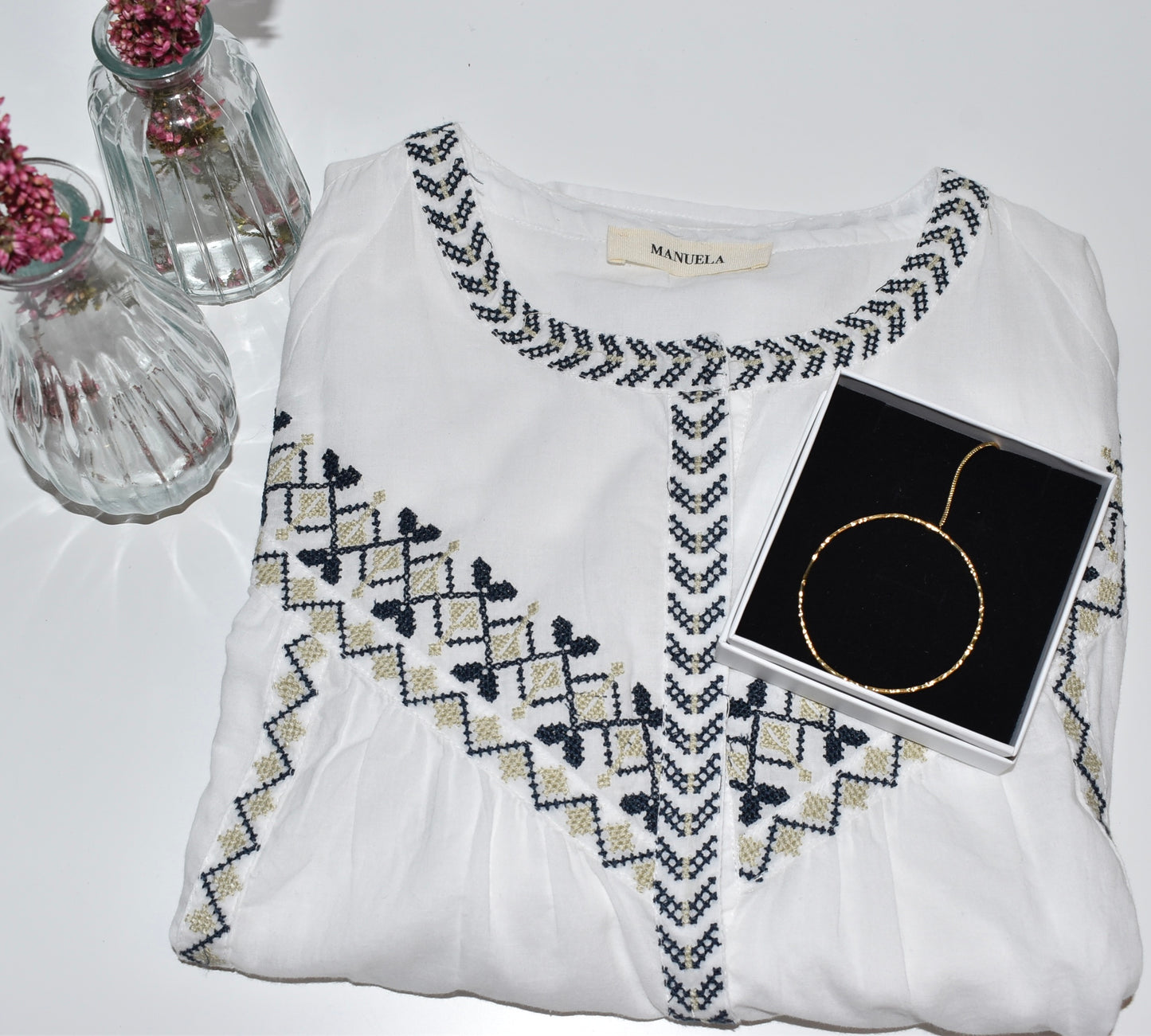 PACK BLUSA DANTE + COLGANTE ÉMERAUDE