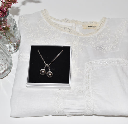 PACK BLUSA BOUQUET + COLGANTE CLAUDE PLATEADO