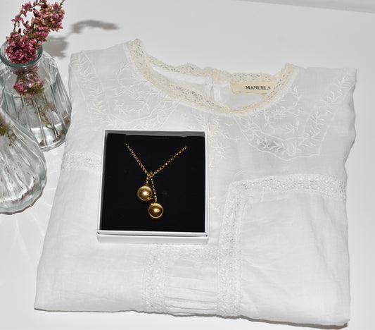 PACK BLUSA BOUQUET + COLGANTE CLAUDE DORADO