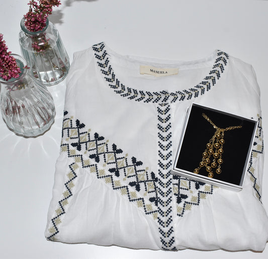 PACK BLUSA DANTE + COLGANTE MADONNA