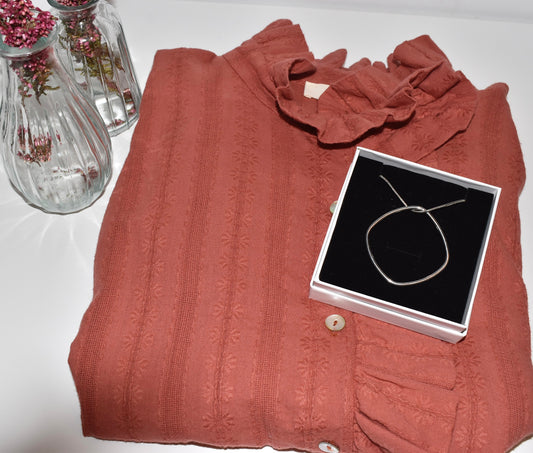 PACK BLUSA ARONA + COLGANTE DELPHINE